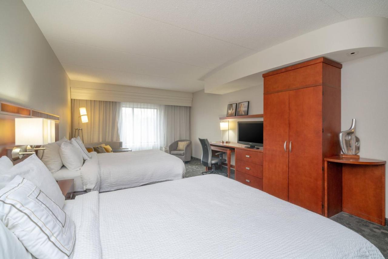 Queen Room with Two Queen Beds